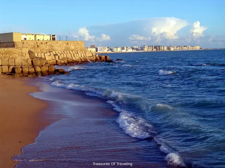 Hotels in Comarca Sur