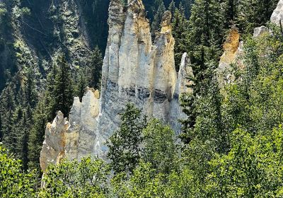 Pinnacles Provincial Park