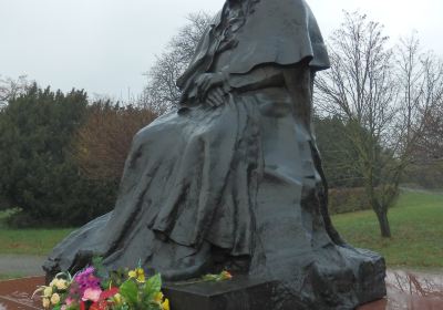 Statue of John Paul II