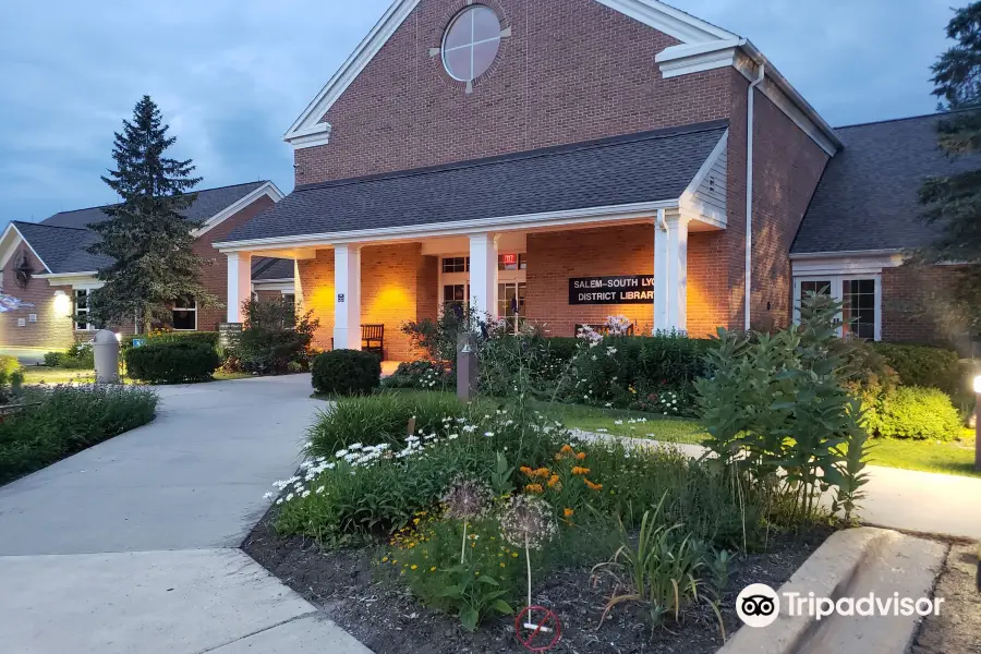 Salem-South Lyon District Library