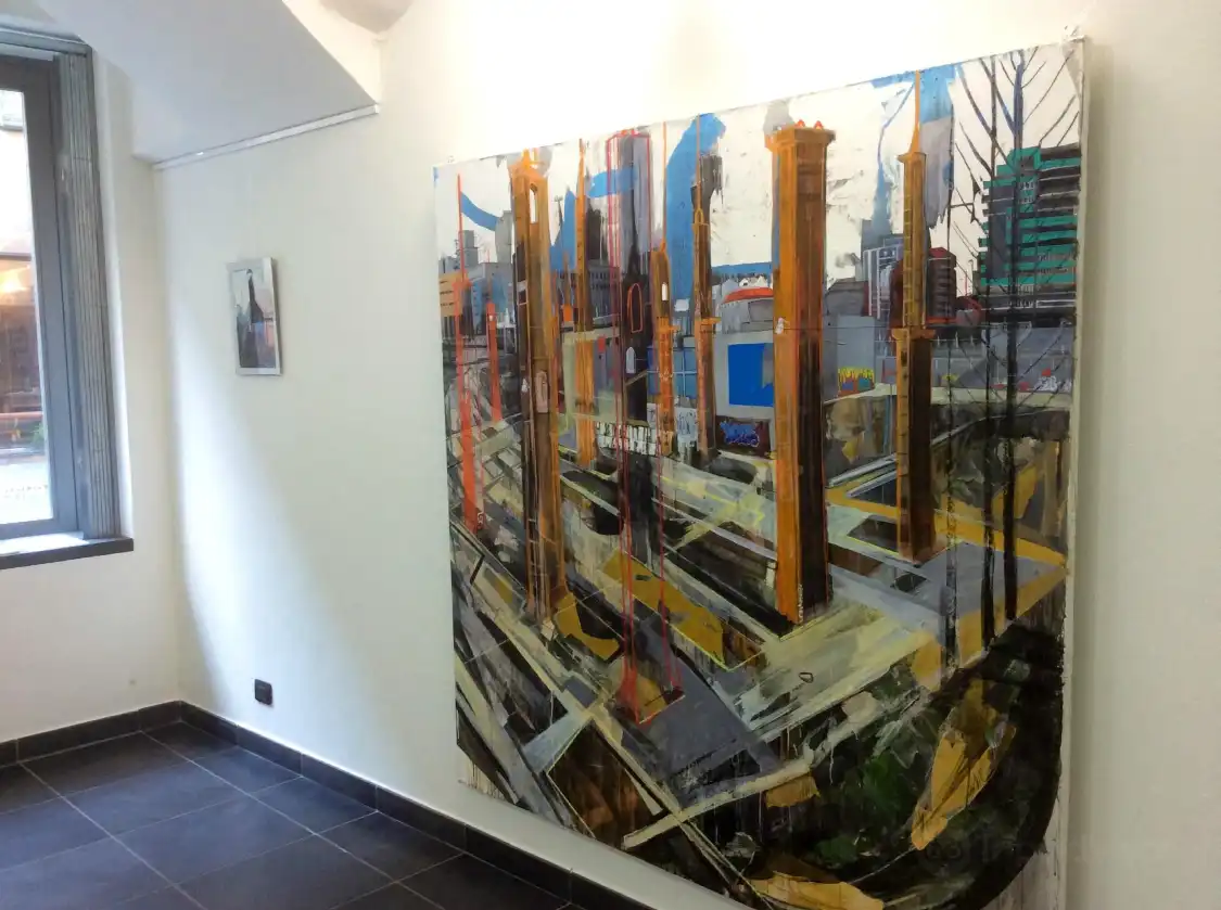 Hotels near Burning Giraffe Art Gallery