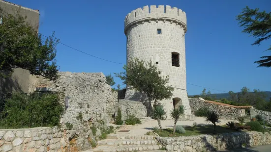 Cres Tower