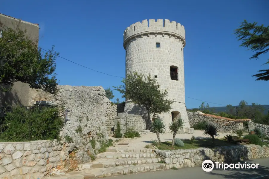 Cres Tower