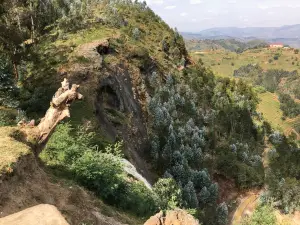 Les Chutes de Ndaba