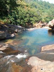 Bambarakiri Ella Falls