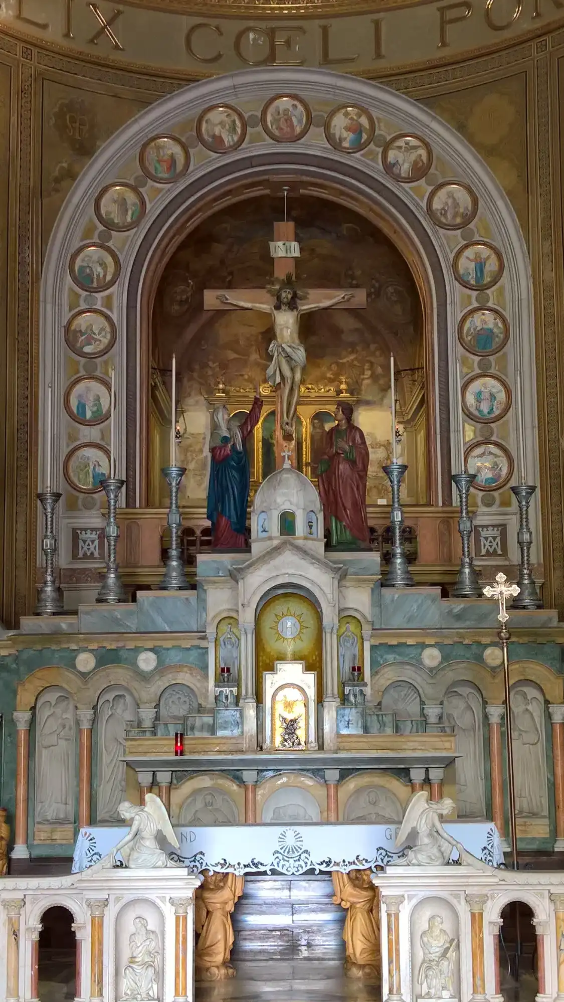 Hotels near Church & sanctuary of Our Lord, Gate of Paradise