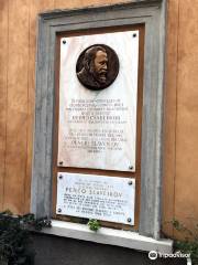 Busto di Pencio Slavejkov