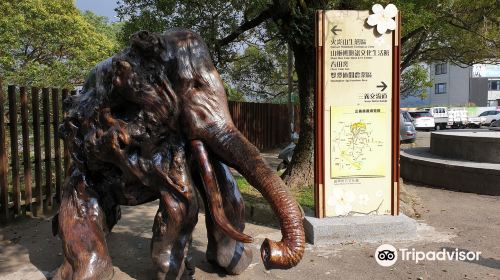 Sanyi Wood Sculpture Museum