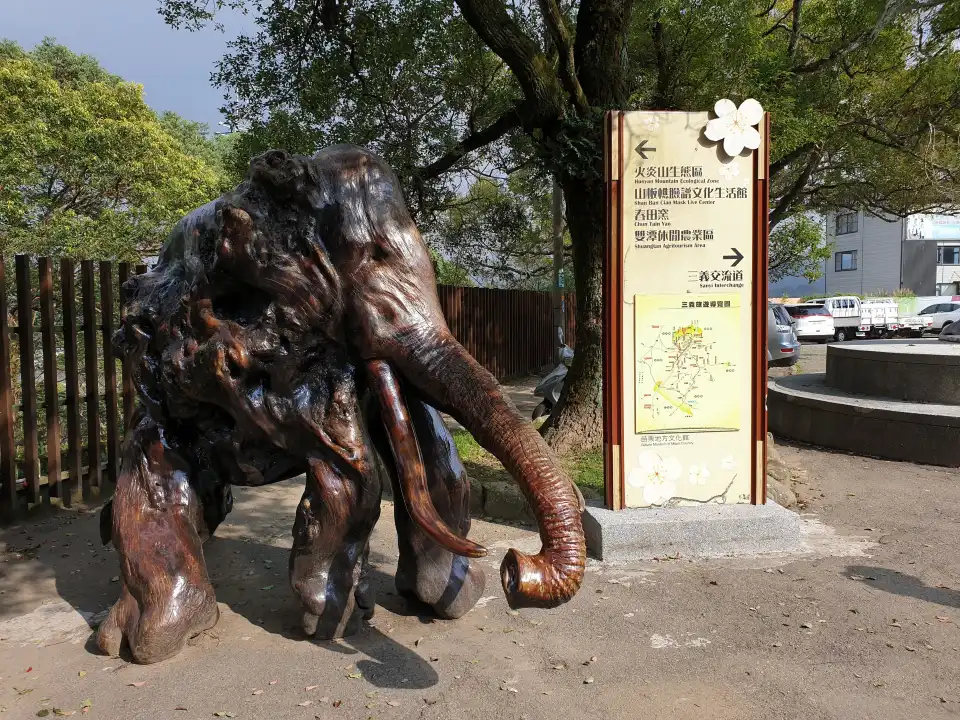 1_Sanyi Wood Sculpture Museum