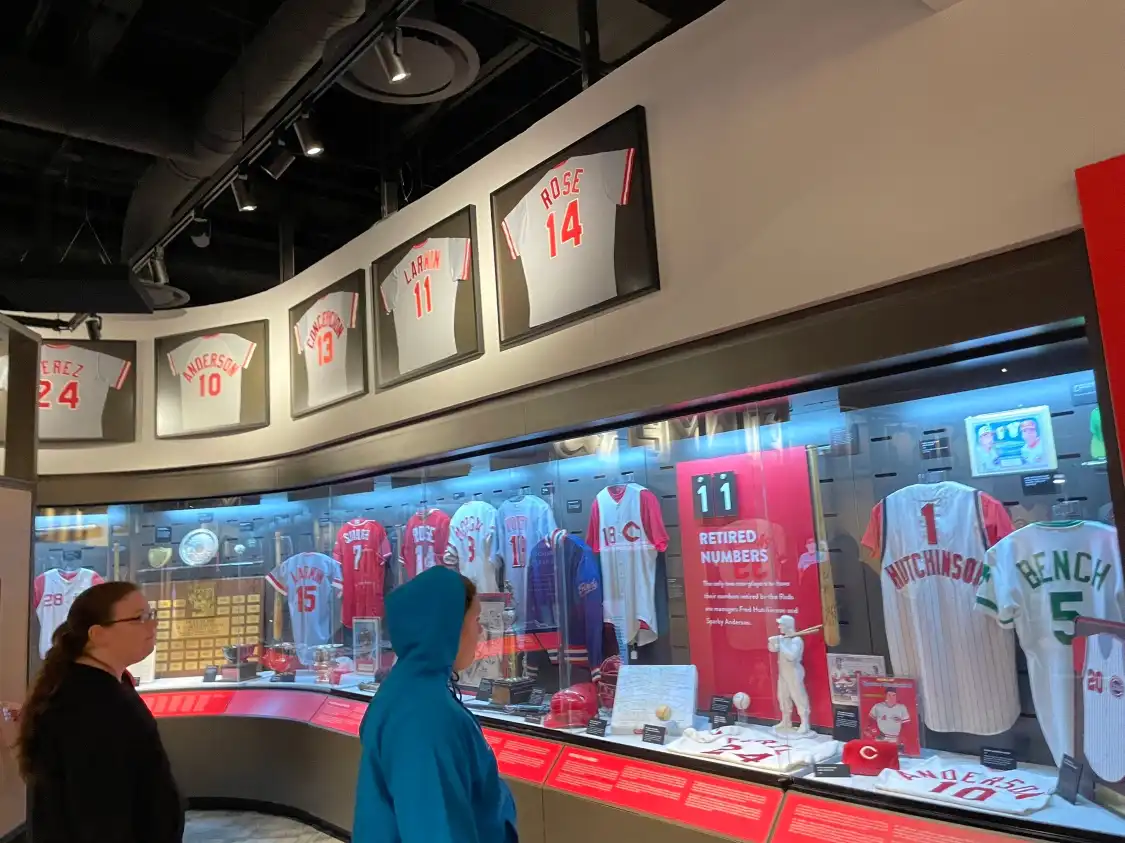 Hotels near Cincinnati Reds Hall Of Fame And Museum