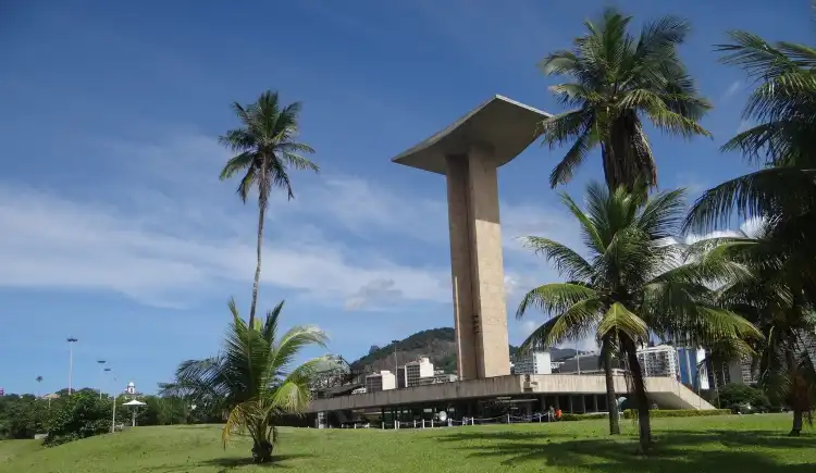 Hotels near Monumento Nacional aos Mortos da II Guerra Mundial