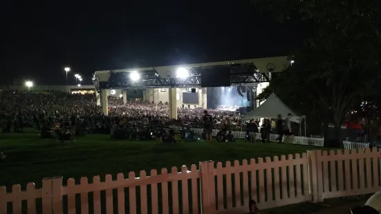 Dos Equis Pavilion