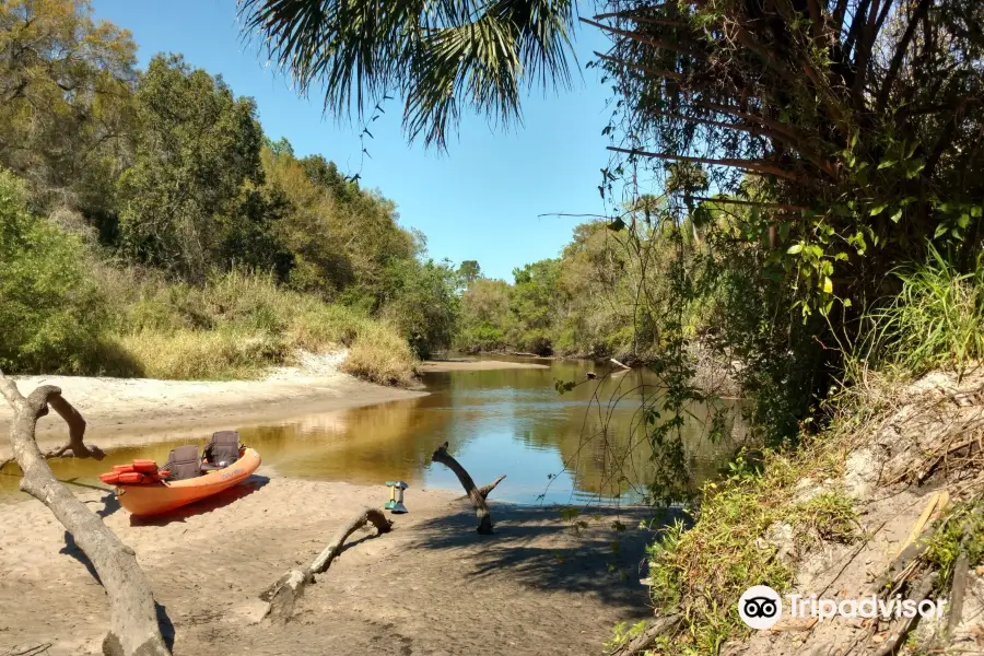 Ray's Canoe Hideaway