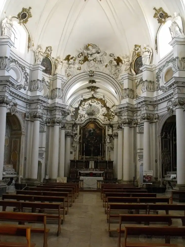 Hotels near Church of Santa Chiara