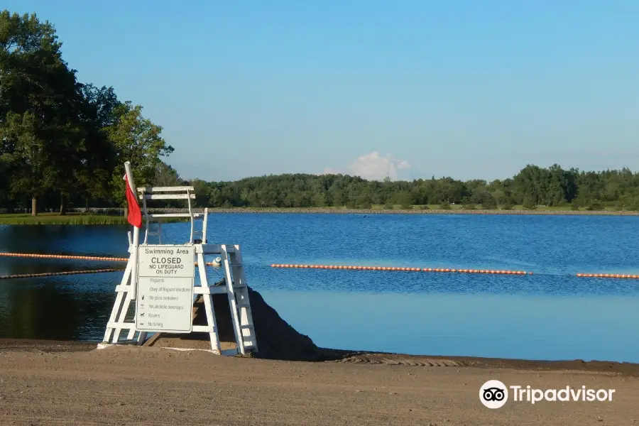 Darien Lakes State Park