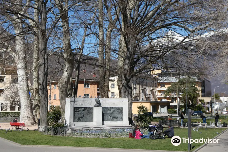 Monumento a Rinaldo Simen