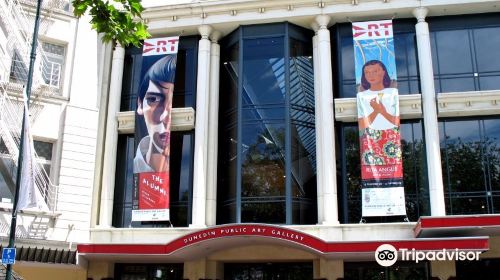 Dunedin Public Art Gallery