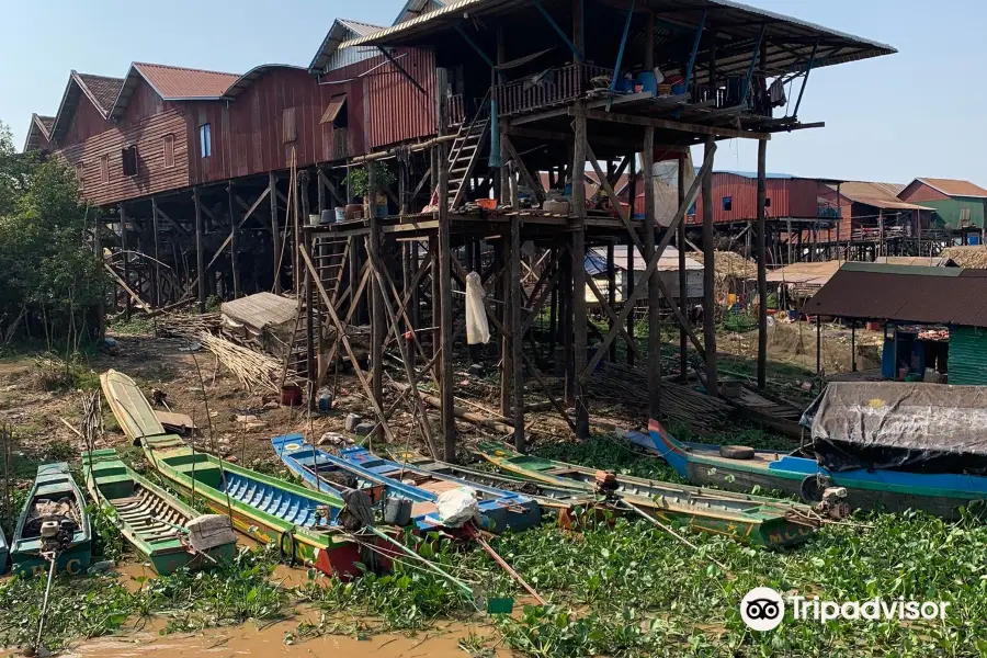 Chong Kneas Floating Village