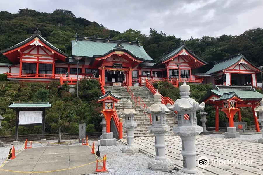 Fukutoku Inari Shrine