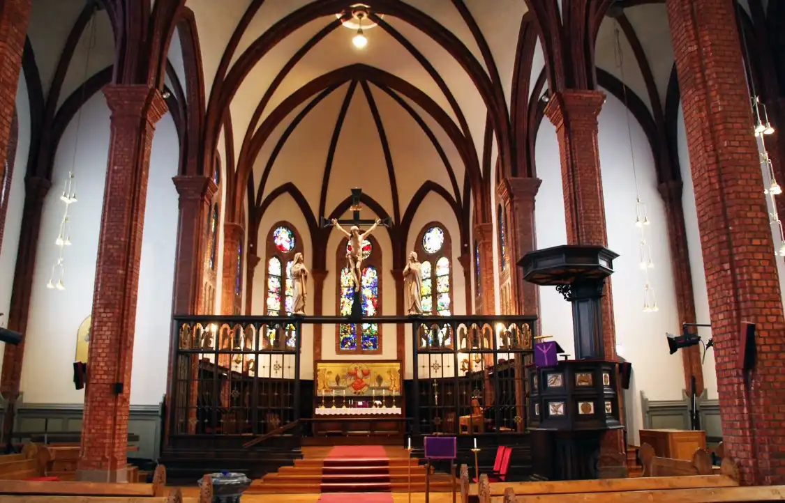 Hotels near Uranienborg Church