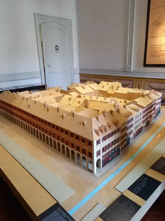 Hotel de Cordon附近的飯店