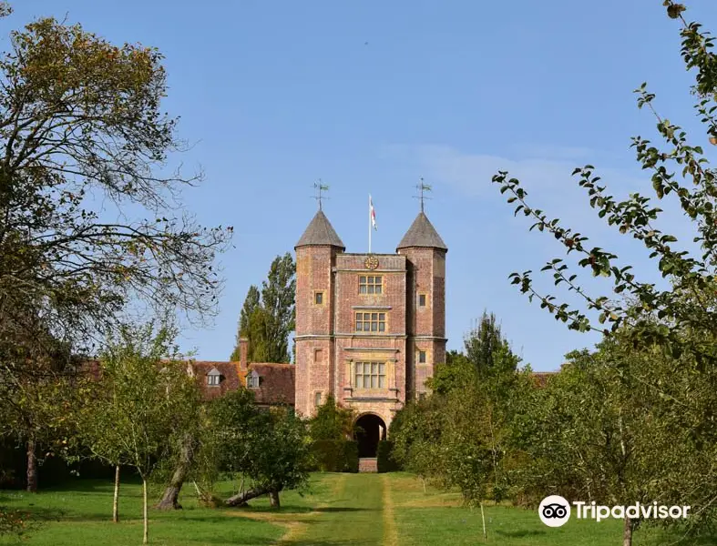 National Trust - Sissinghurst Castle Garden