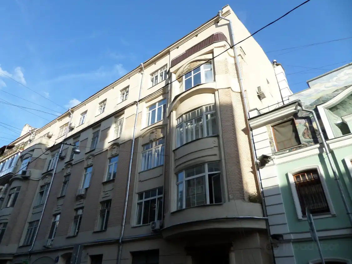 Hotels near Office of the Institutions of Empress Maria