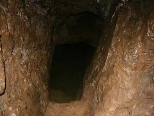 Hotels near Chobhar Caves
