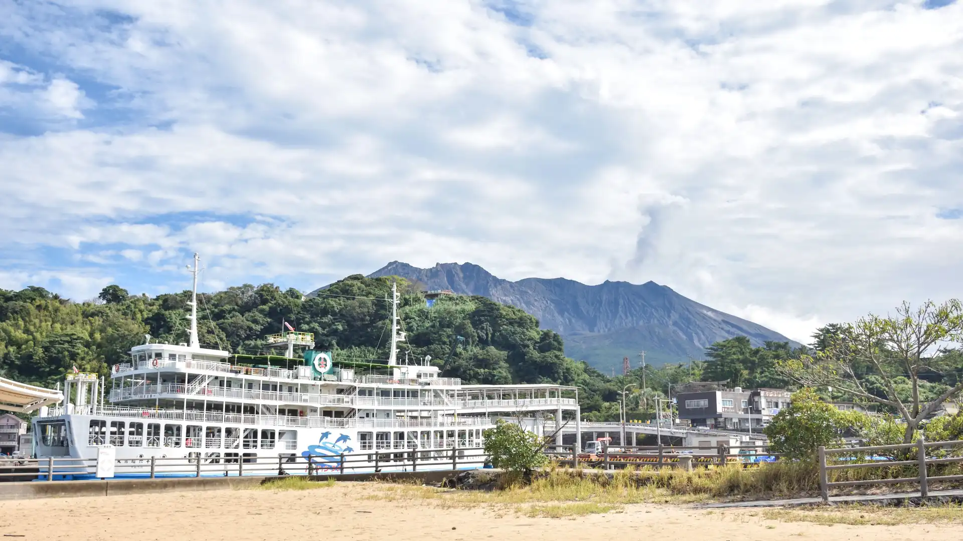 Hotels near Rainbow Beach