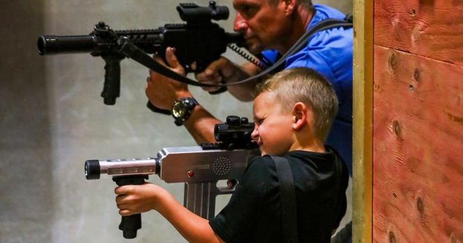 Battle House Laser Tag - Waukesha