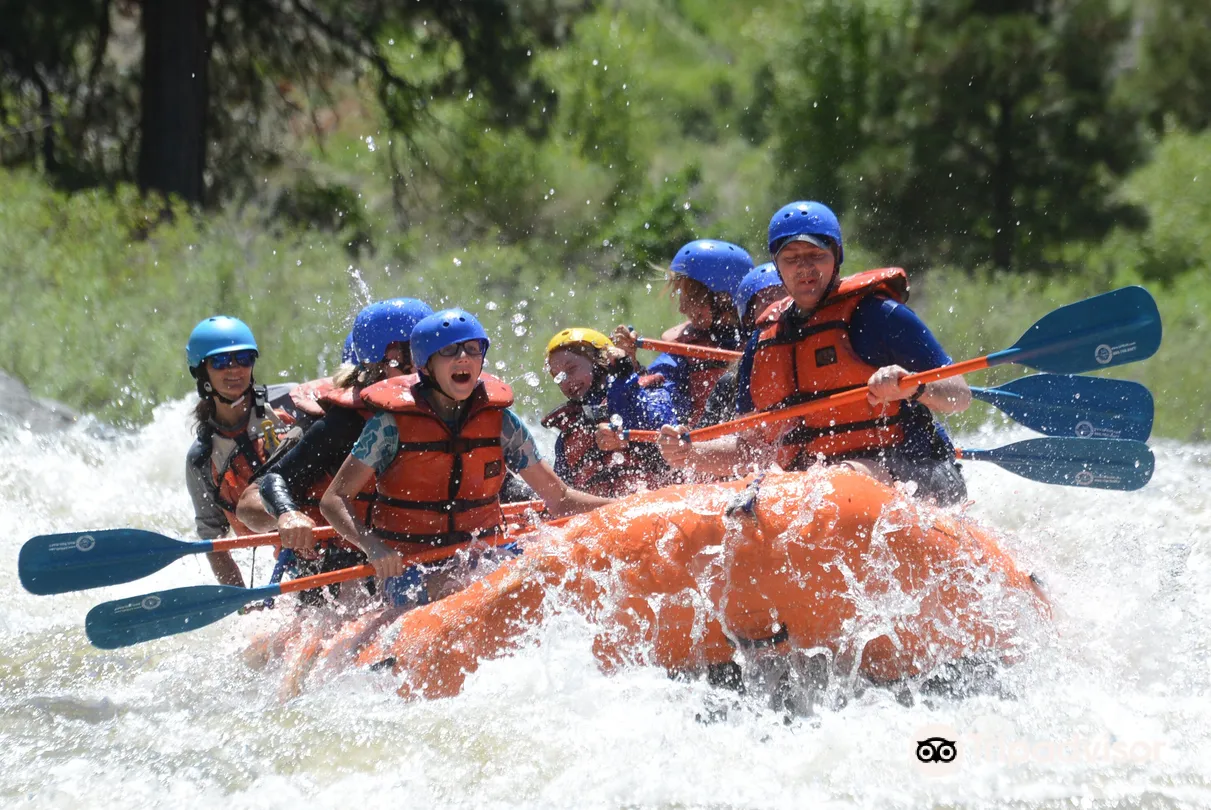 1_Lost Paddle Rafting