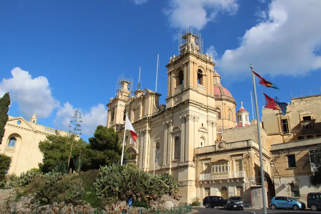 Hotels near St. Lawrence's Church