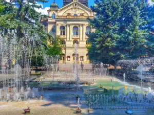 Singing fountain