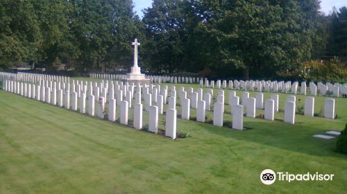 Geel War Cemetery