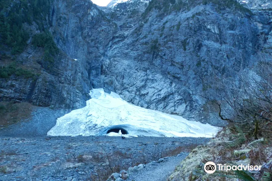 Big Four Ice Caves