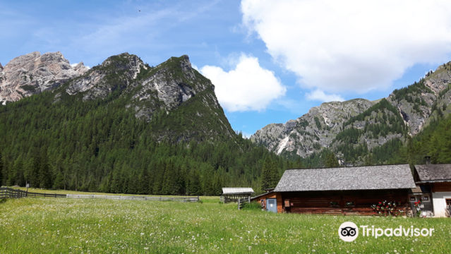 Fanes-Sennes-Prags Nature Park visitor centre