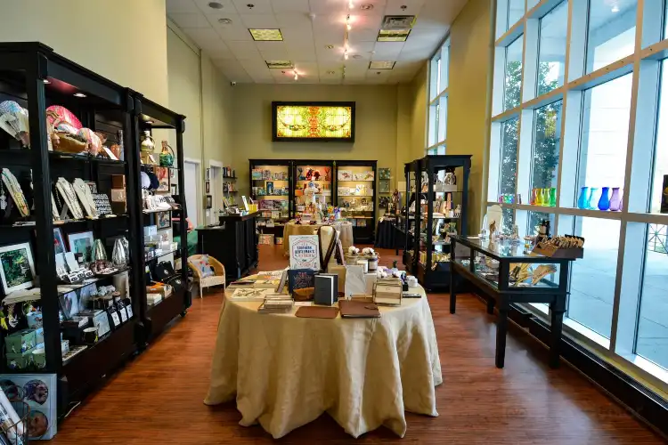Hotels near Huntsville Museum of Art
