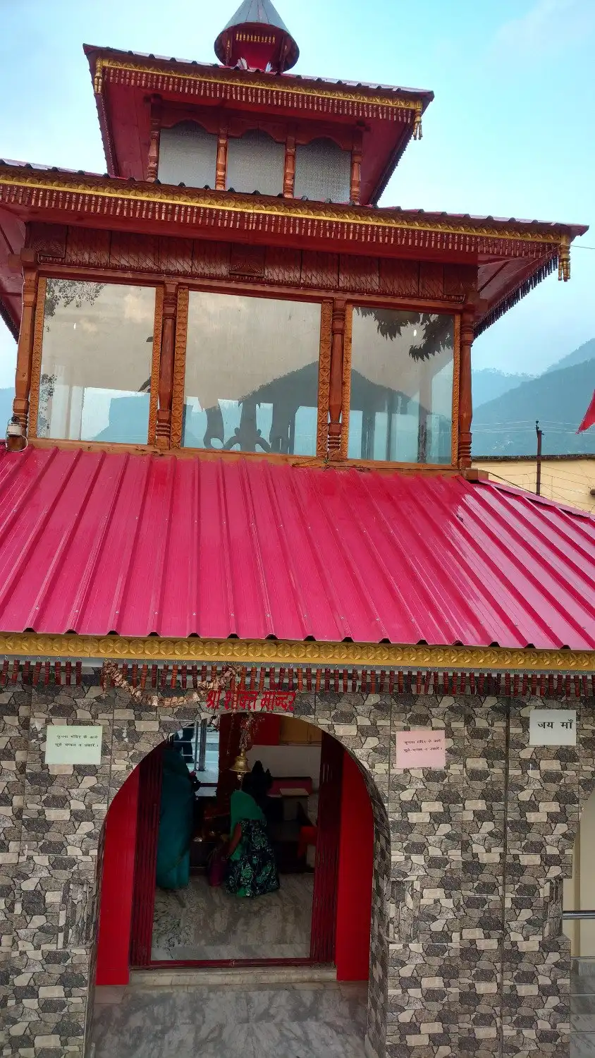 Hotels near Shakti Temple at uttarakasi