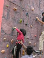 Urban Climbers - Artificial Rock wall