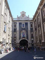 Porta Uzeda