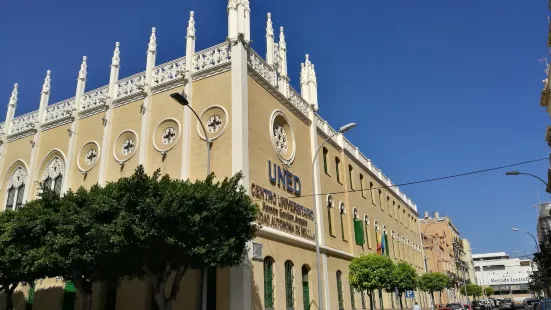 Edificio de la Uned y Centro Cultural Garcia Lorca