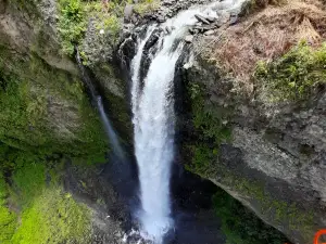 Cascada el Manto de la Novia