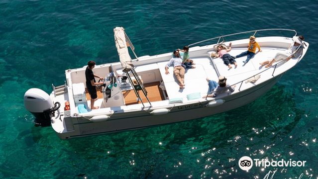 Leucos Escursioni in Barca