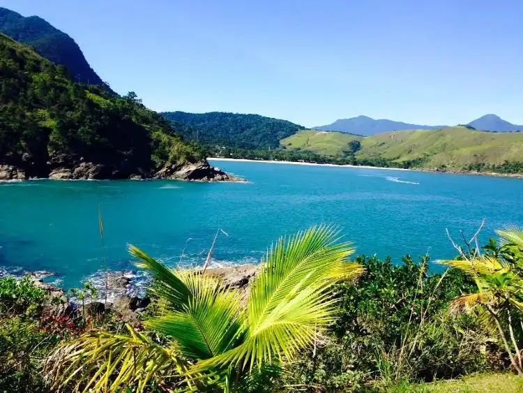 Hotels near Guaecá