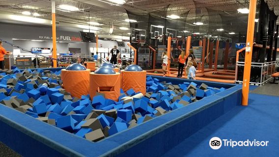 Sky Zone Fairview Heights