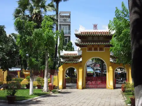 Các khách sạn gần Lăng Lê Văn Duyệt