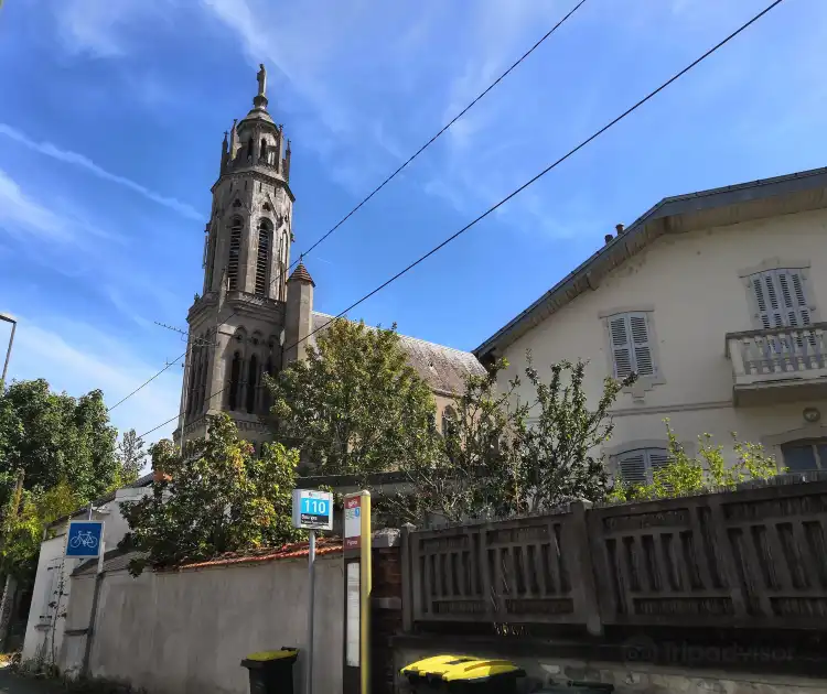 Hotels near Église Sainte Barbe