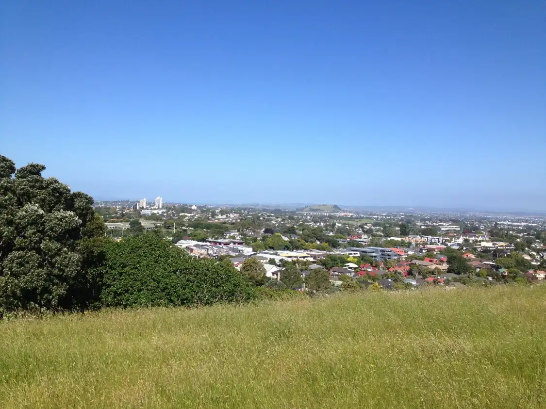 Hotels near Mt St John Domain