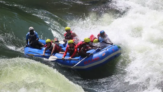 Maano Adventures - Zambezi Rafting