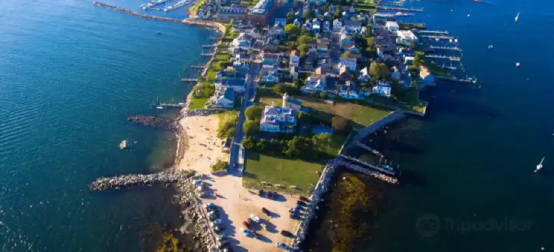 Hotels in Stonington